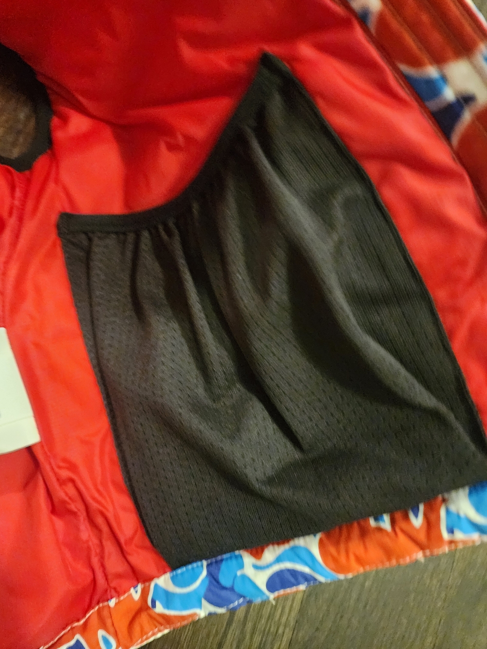 Canada Goose Kids Puffer Vest in Red, Blue & White Bear Print - Picture 7 of 8